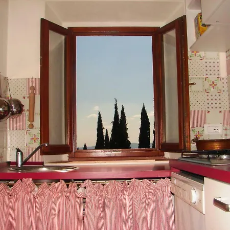 Casa Colonica Con Piscina بيت للعطل