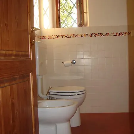 بيت للعطل Casa Colonica Con Piscina *